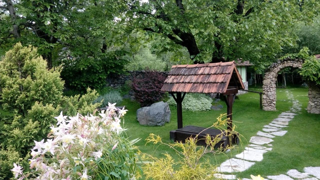 Bed and Breakfast Eco Garden Dilijan Exterior foto