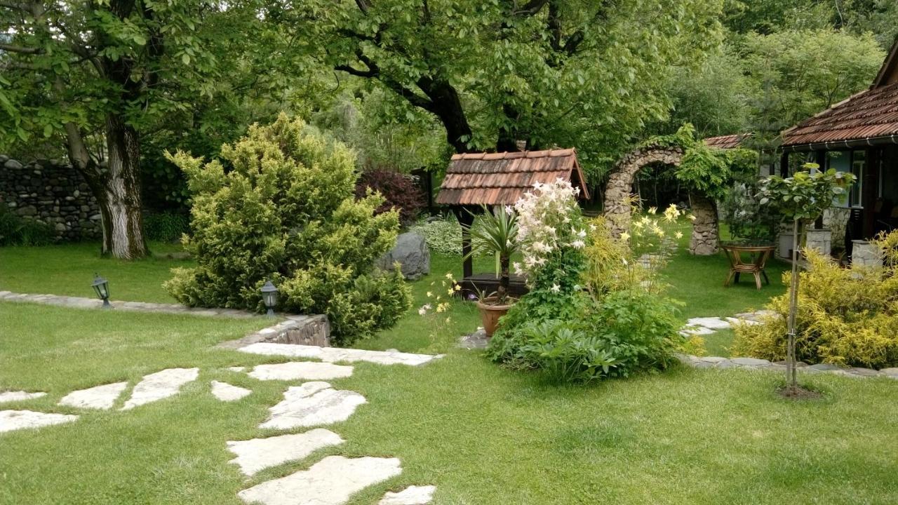 Bed and Breakfast Eco Garden Dilijan Exterior foto